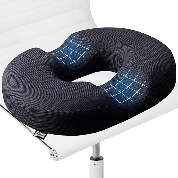 5 STARS UNITED Donut Pillow