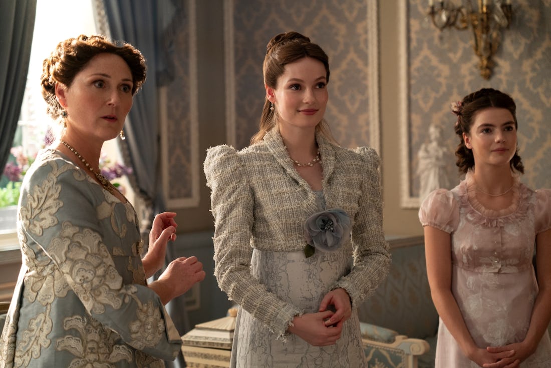 'Bridgerton' Season 3 Promo Hints At Polin's Steamy Mirror Scene