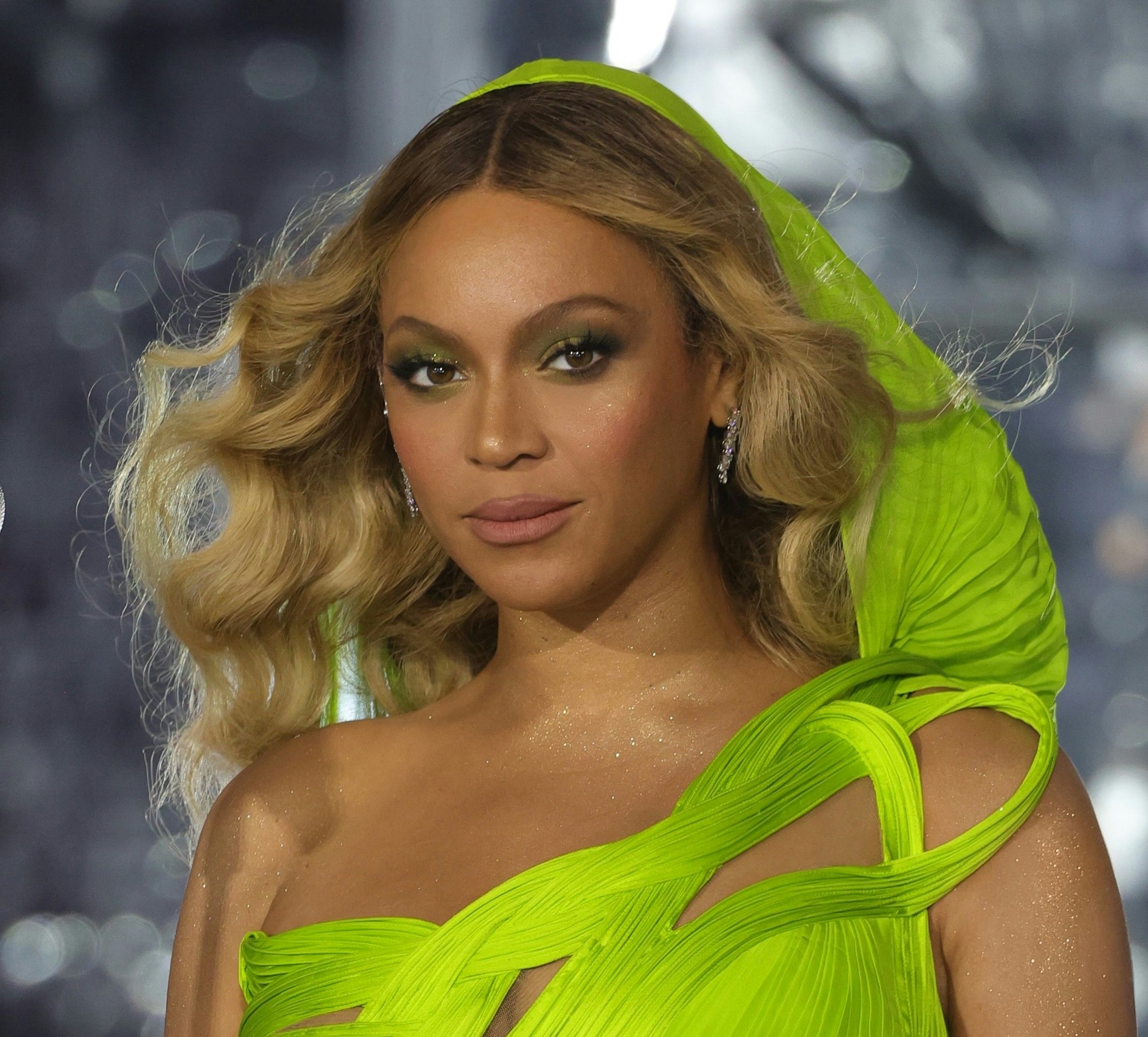Beyoncé's Crystal-Encrusted Denim Bra Is A Holiday Party Slay