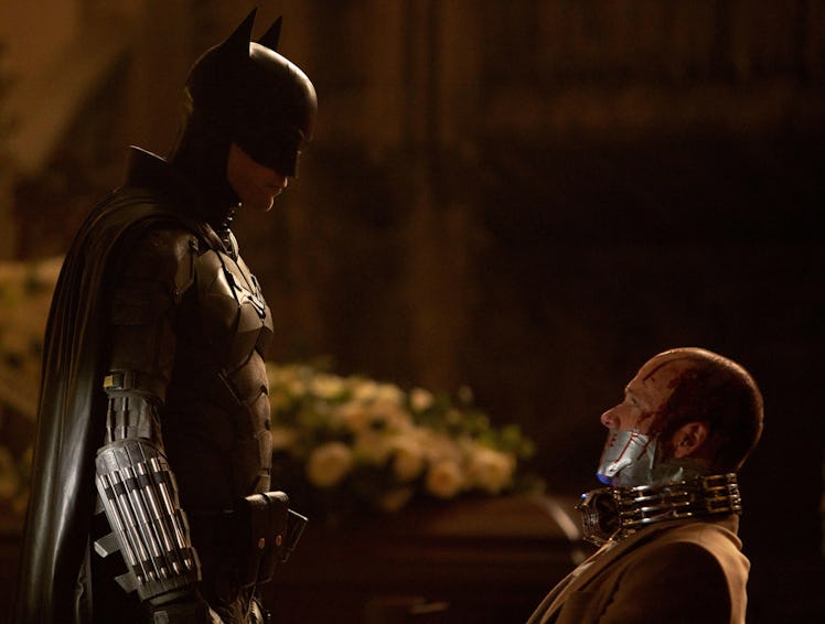 Bruce Wayne/Batman (Robert Pattinson) and DA Gil Coulson (Peter Sarsgaard) in The Batman
