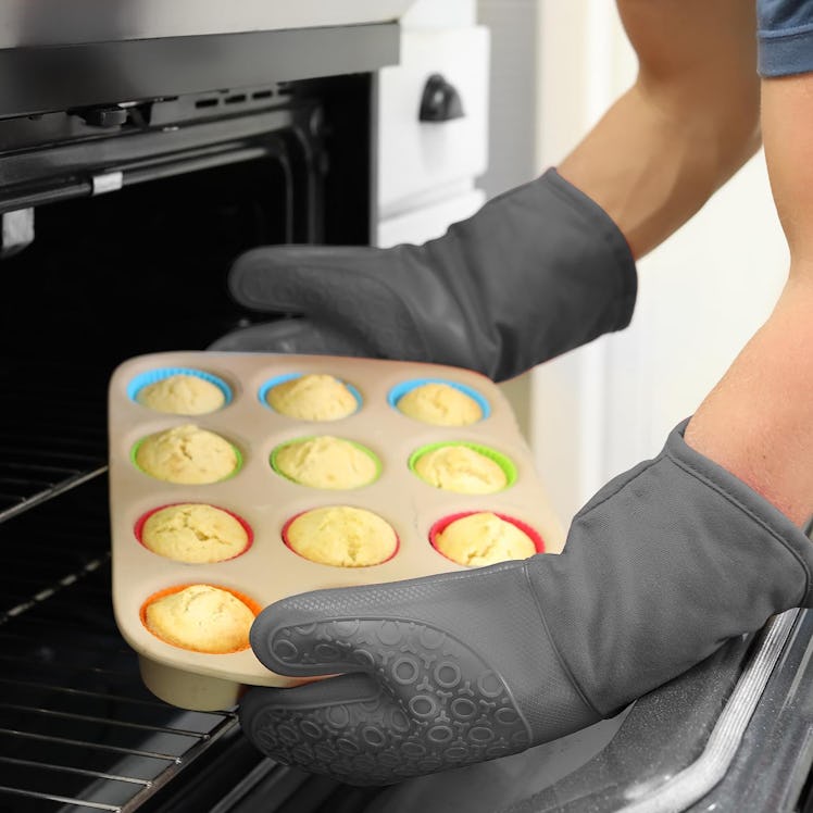 HOMWE Silicone Oven Mitts