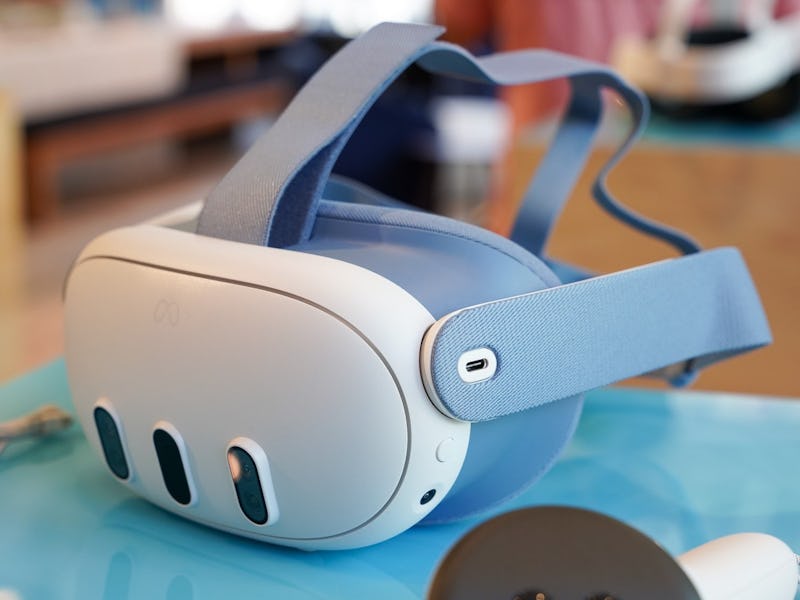 A quest 3 VR headset
