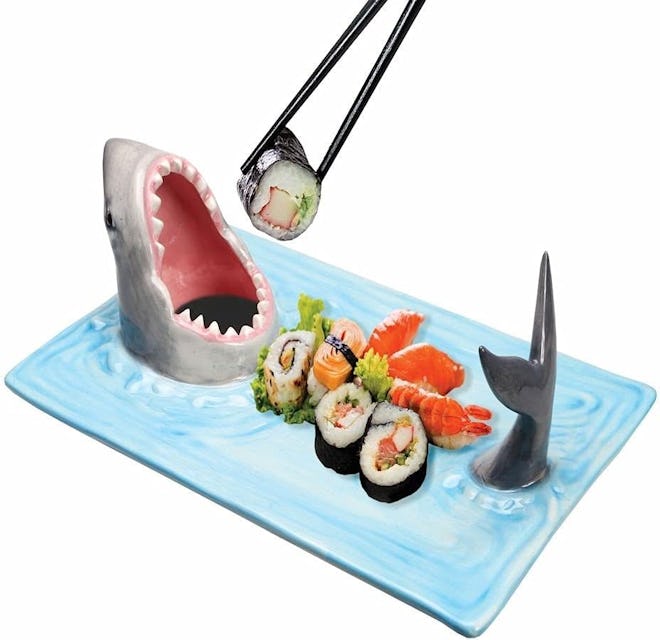 WHAT ON EARTH Shark Attack Sushi Plate