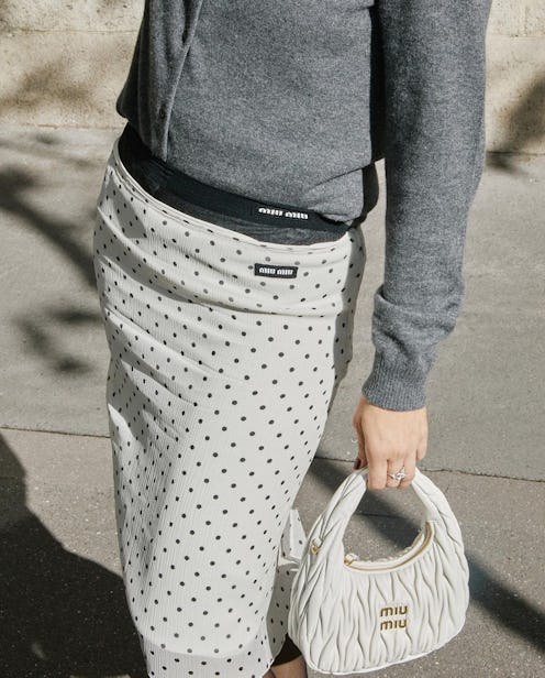 Gray sweater and white skirt outfits