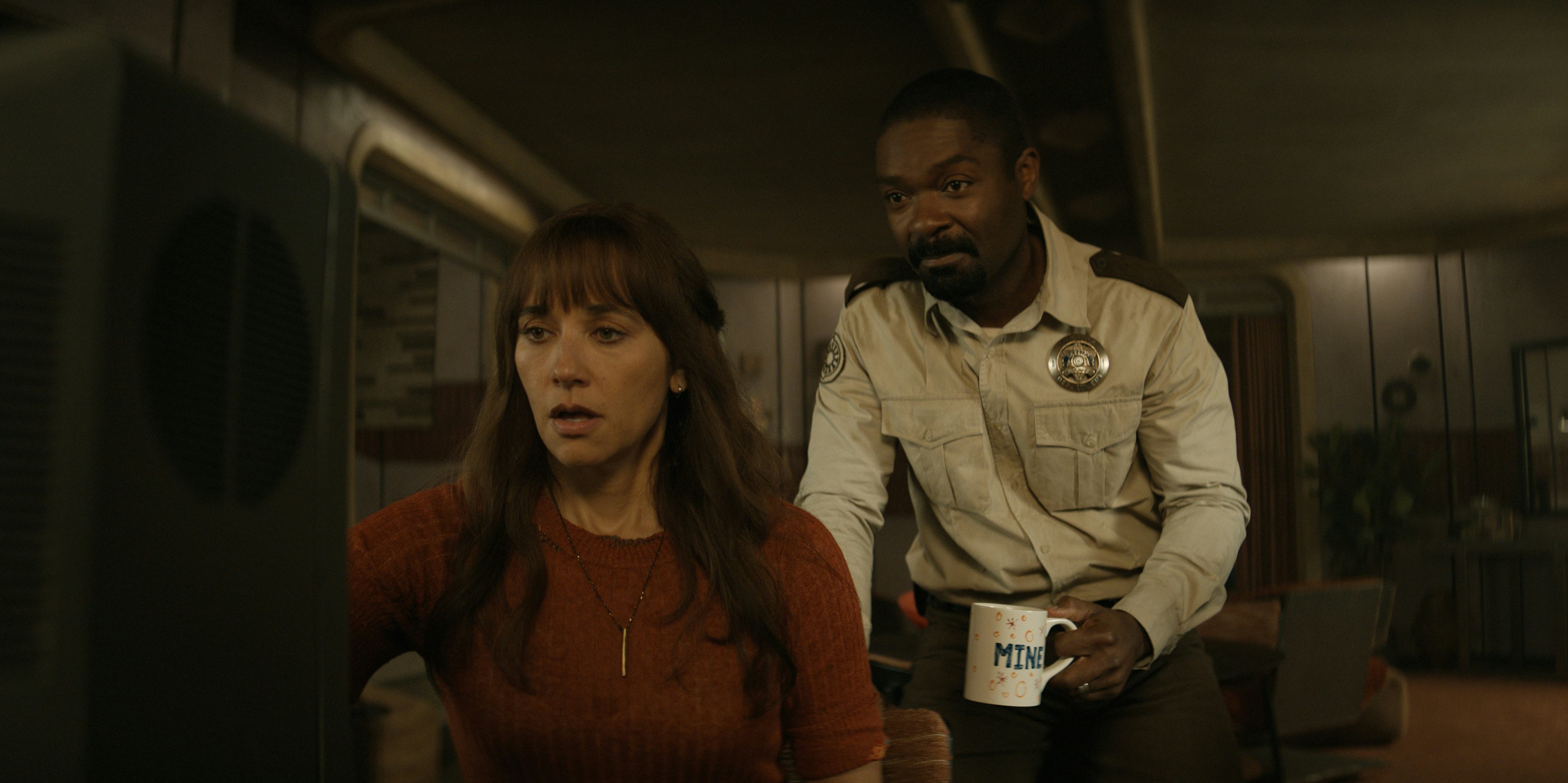 Rashida Jones and David Oyelowo in &ldquo;Silo,&rdquo; streaming on Apple TV+.