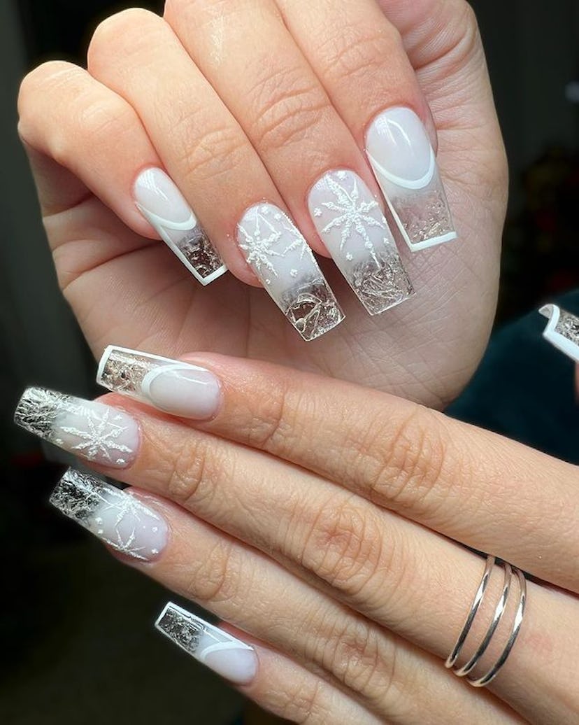 Snowy nails.