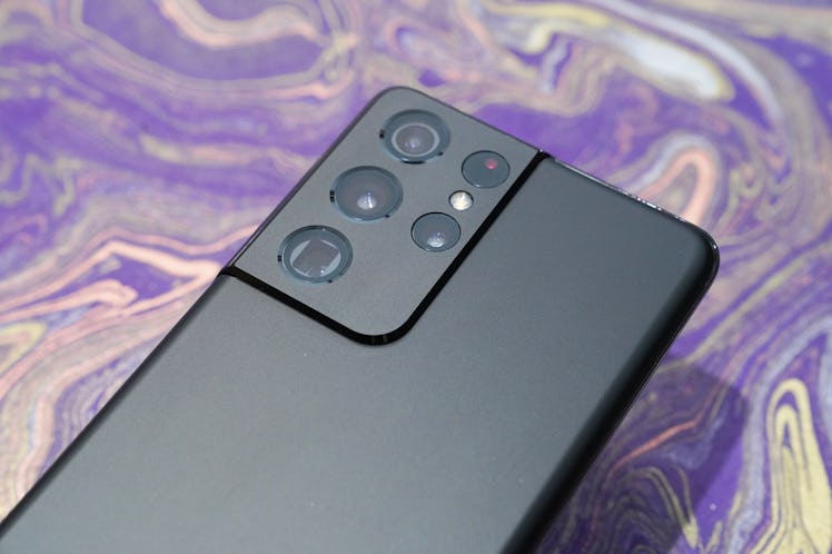 The back cameras of the Galaxy S21 Ultra.