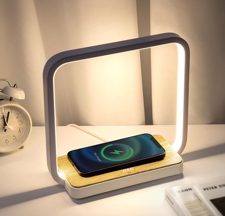 WILIT Bedside Lamp with Wireless Charger