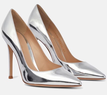 metallic silver leather pumps
