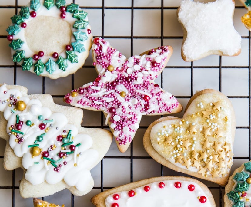 A creamy, simple christmas cookie decorating glaze recipe with no corn syrup