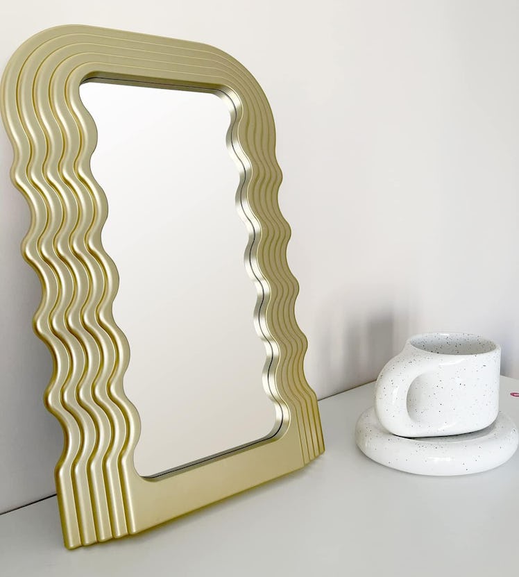 Z PLINRISE Wave Pattern Irregular Frame Mirror