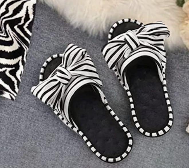 These Slippers Look Like Real Shoes