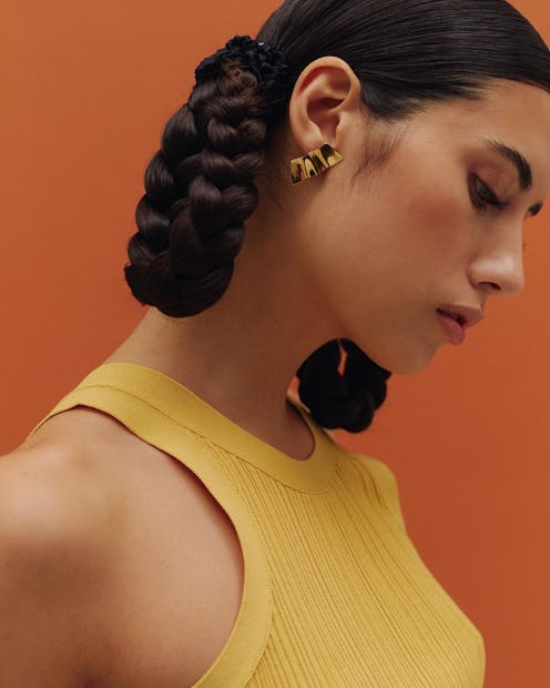 looped pigtail braids on model