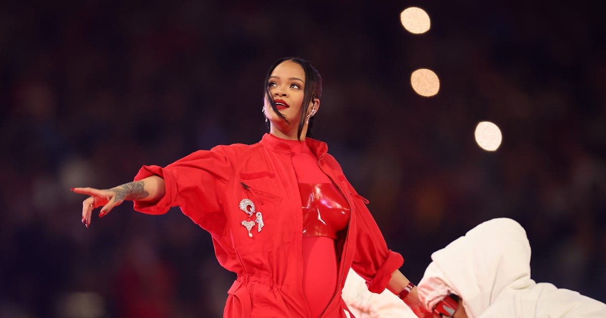 All the Details on Rihanna's Red Super Bowl Half Time Performance Look All the Details on Rihanna's Red Super Bowl Half Time Performance Look
