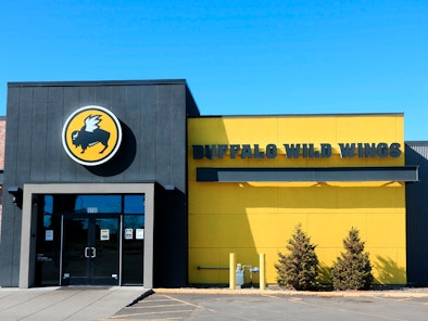 The fast food spot for Aries zodiac signs: Buffalo Wild Wings.