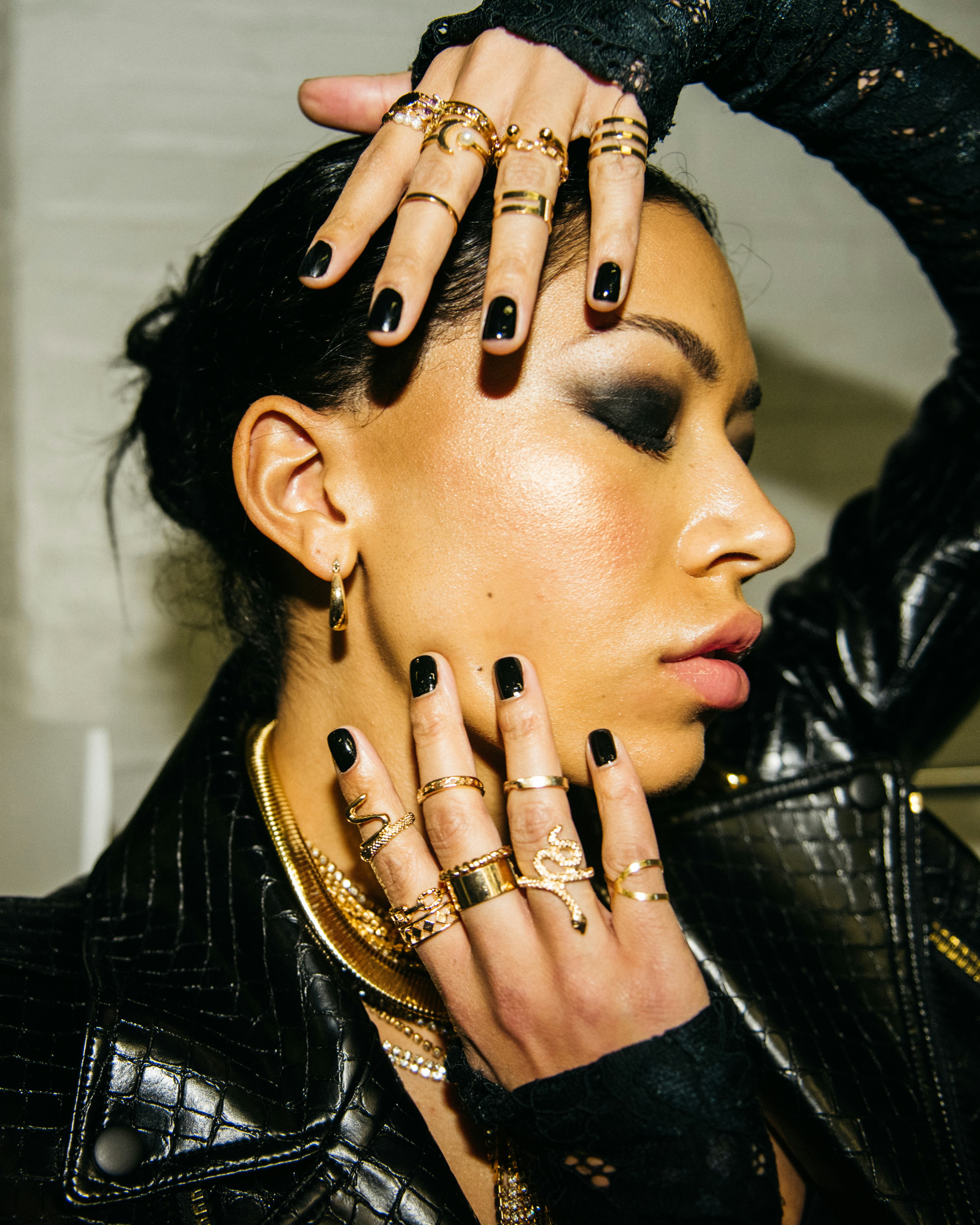 A model with JINsoon black nail polish at Alice & Olivia's NYFW Fall/Winter 2023 show.