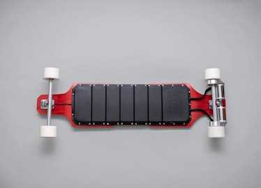 Underside of Defiant: One e-skateboard