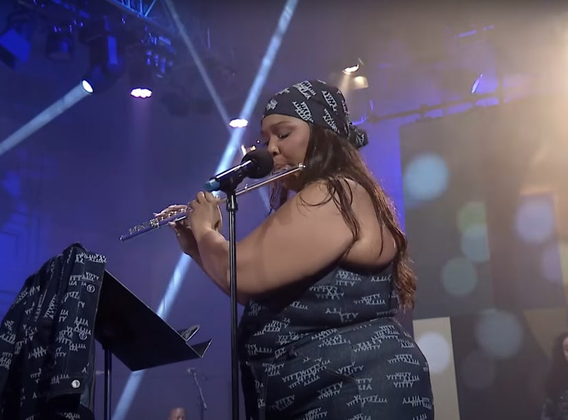Lizzo covered "Unholy" by Sam Smith and Kim Petras, giving the song a flute solo.