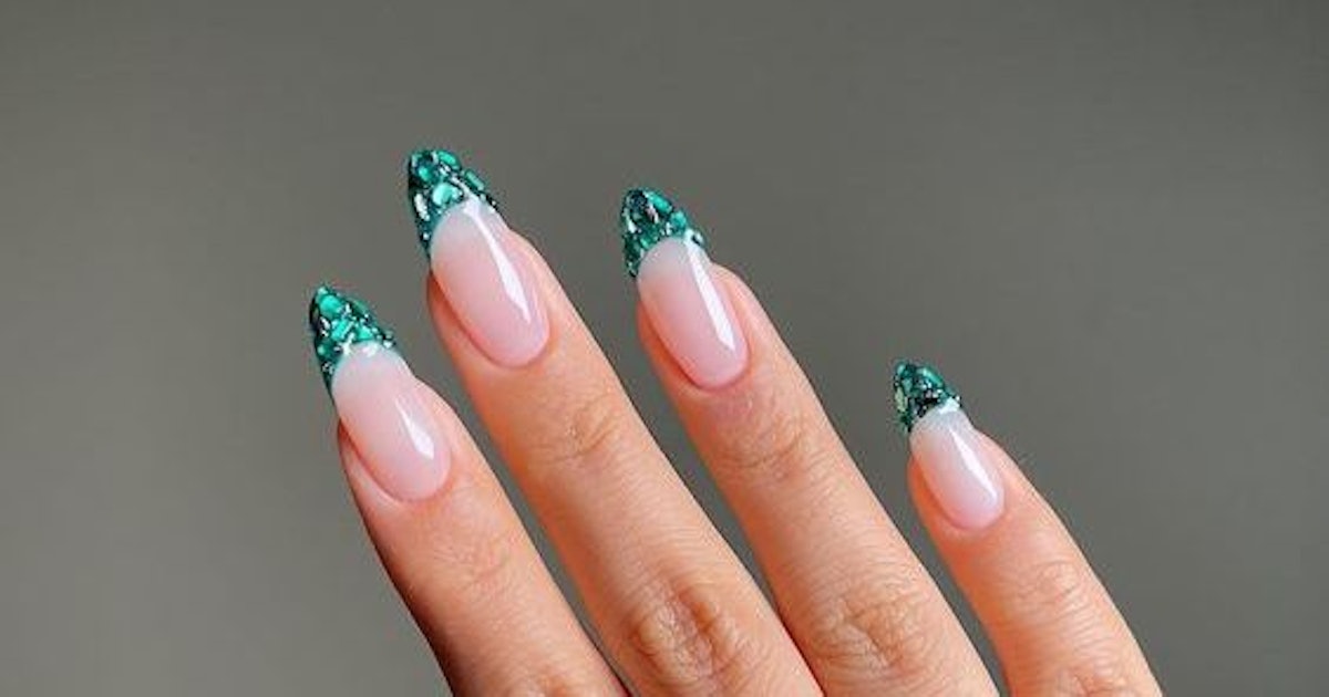 22 Green Nail Ideas For St. Patrick's Day 2023 & Beyond