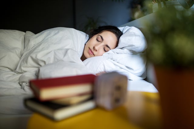 Many people are turning to "green noise" to get a better night's sleep.