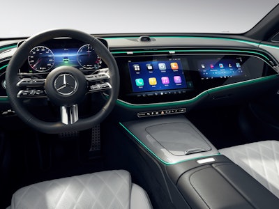 Mercedes-Benz 2024 E-Class Superscreen