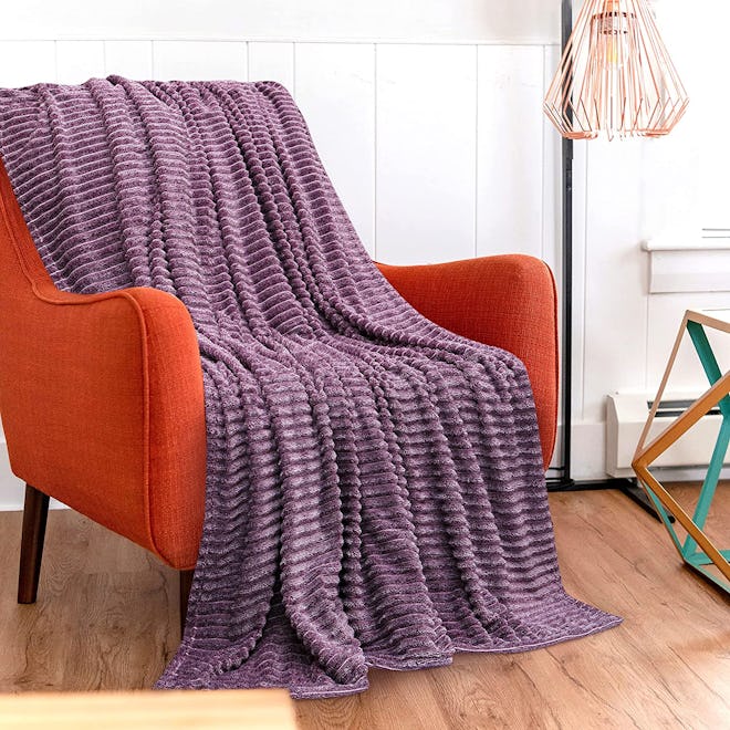 GREEN ORANGE Fleece Throw Blanket