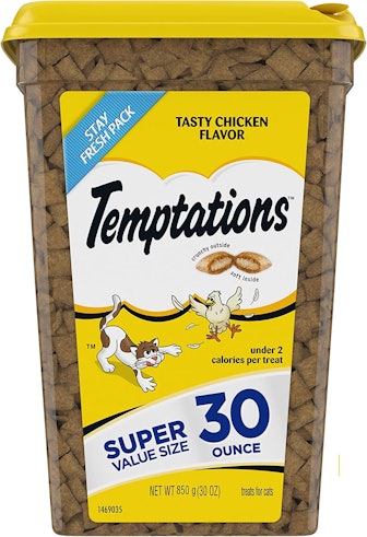 Temptations Cat Treats, Tasty Chicken Flavor, 30 oz. Tub