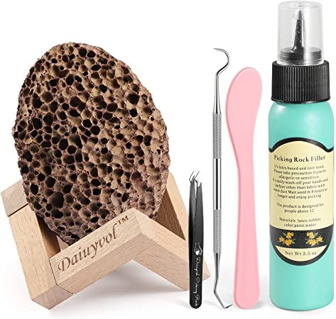 This picking stone offers an expert-approved way to avoid skin picking.