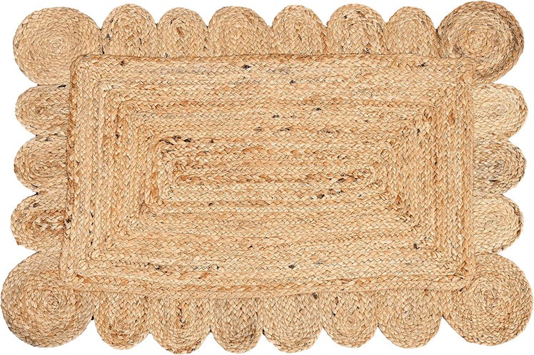 KLAVATE Scalloped Natural Jute Rug