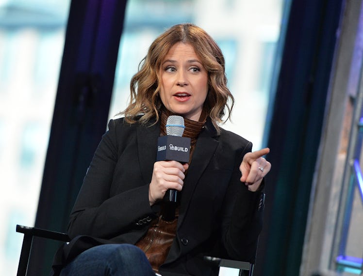 Jenna Fisher sitting.