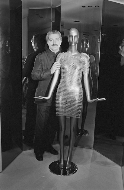 Paco Rabanne, Purveyor of Space-Age Fashion, Dies at 88