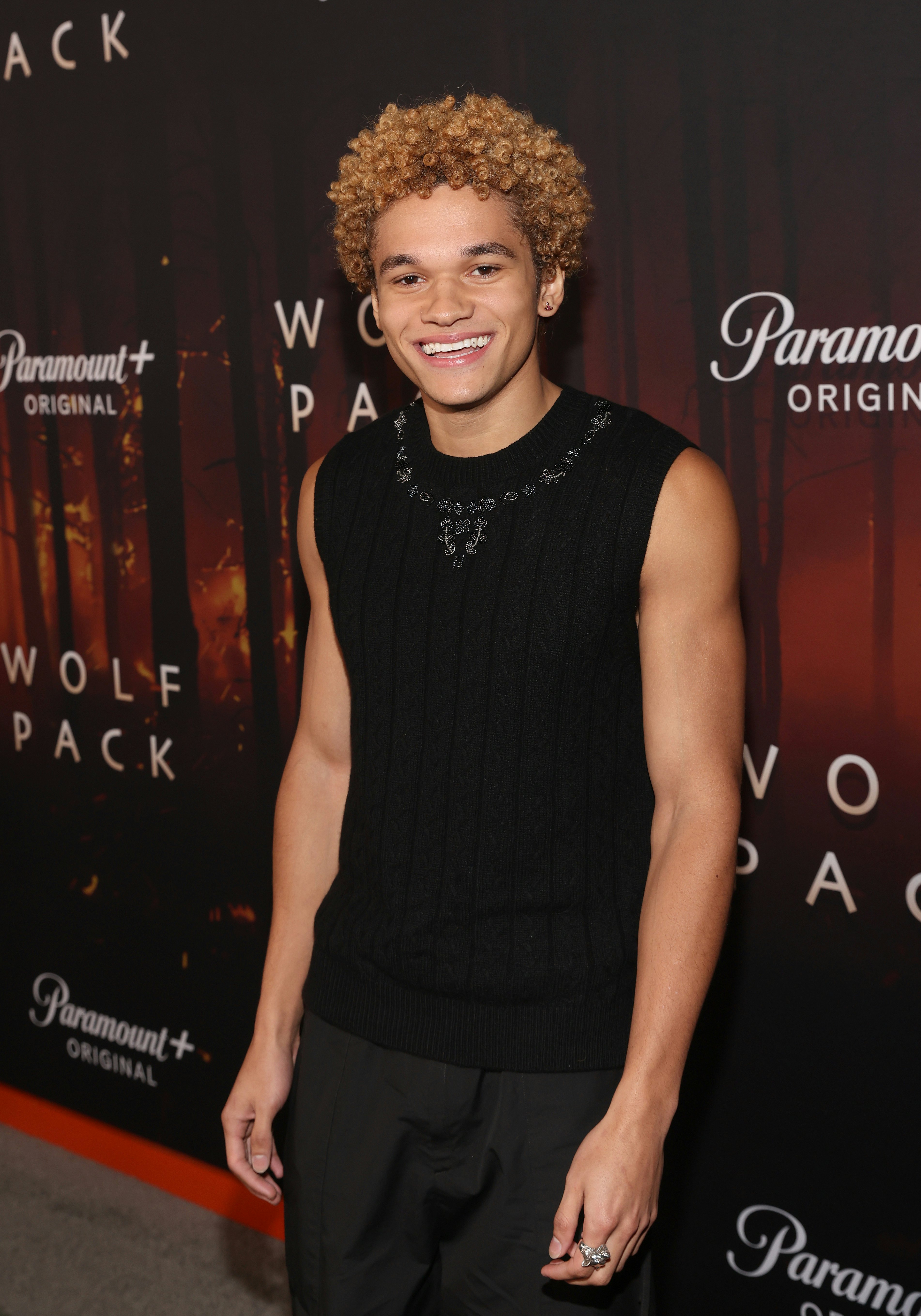 Who Is Armani Jackson Age Instagram On Wolf Pack s Everett Lang