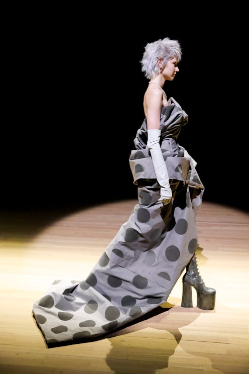 marc jacobs spring 2023 runway model in punk attire and hair