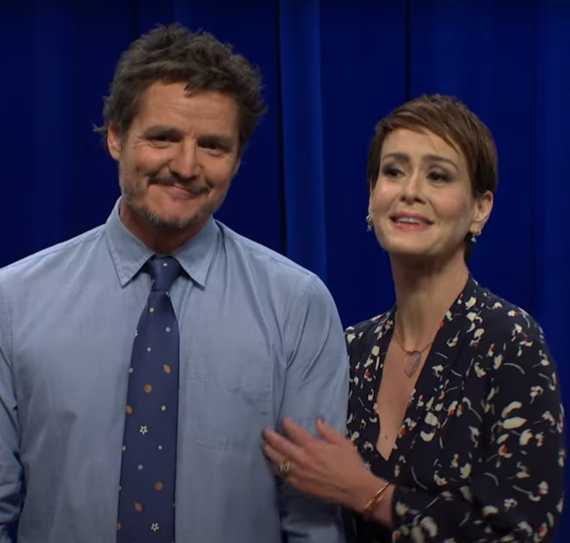 Pedro Pascal and Sarah Paulson embraced their "daddy" and "mommy" titles in an 'SNL' sketch.