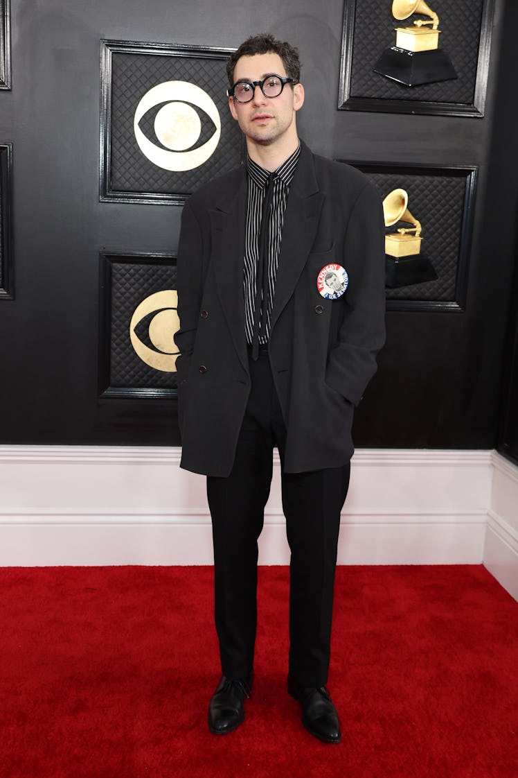  Jack Antonoff attends the 65th GRAMMY Awards on February 05, 2023 in Los Angeles, California. 