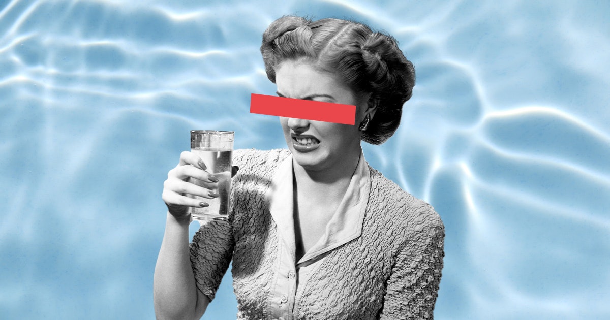 Despite the fact that the human body is roughly 60% water, some people absolutely loathe the taste of it. Charlotte, a water hater, tells Bustle, “W