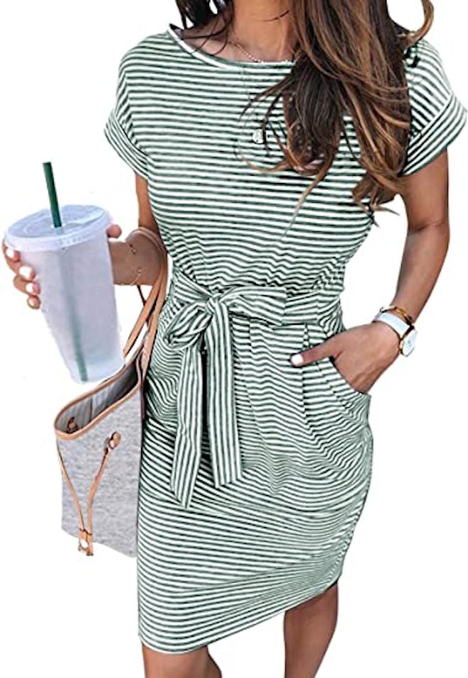 If you’re looking for casual clothes that look good, consider this comfortable T-shirt dress with a …