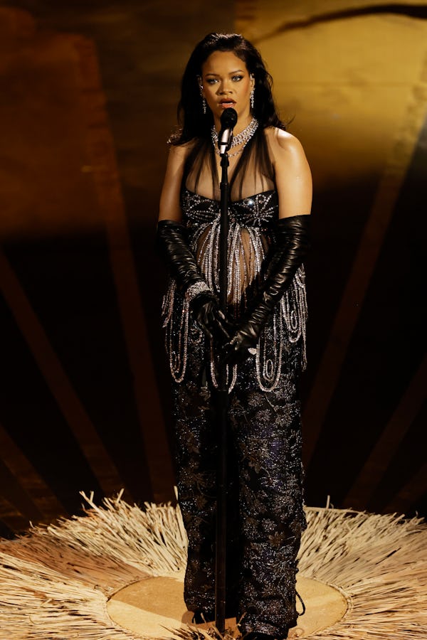 Rihanna performing at the Oscars 2023