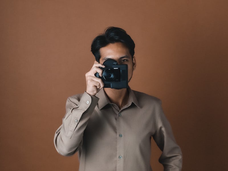 Sony's DSC-HX99RNV accessible camera
