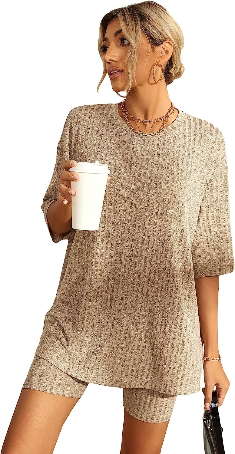 WDIRARA Ribbed Tee and Shorts Set