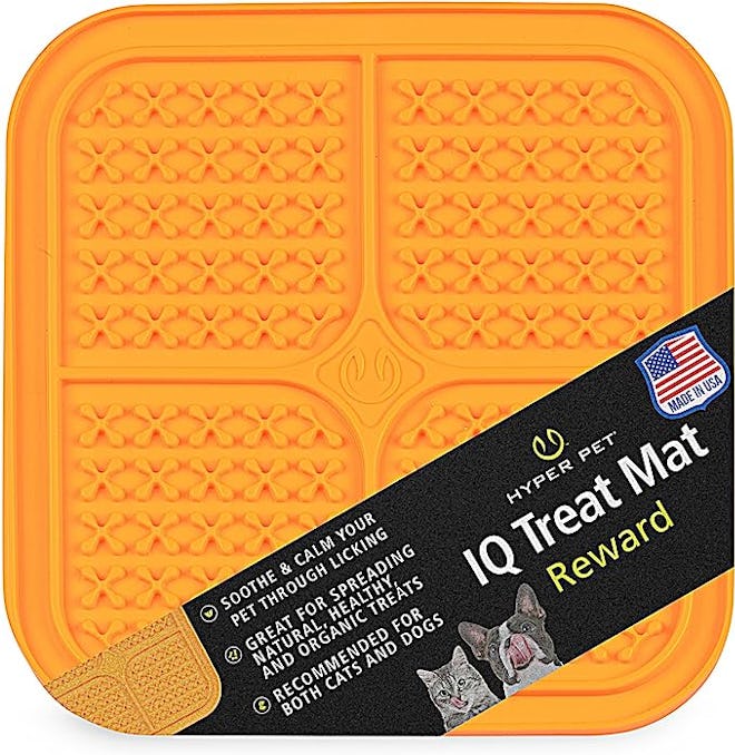 Hyper Pet IQ Treat Lick Mat