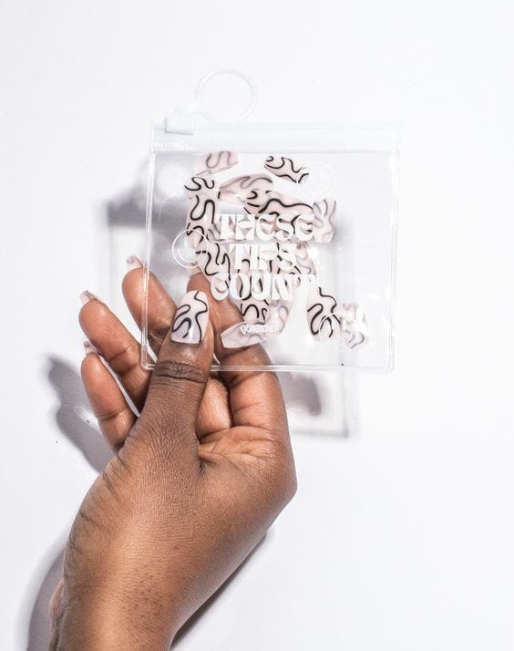 Quickies Plot Twist 24pc Press On Nail Set