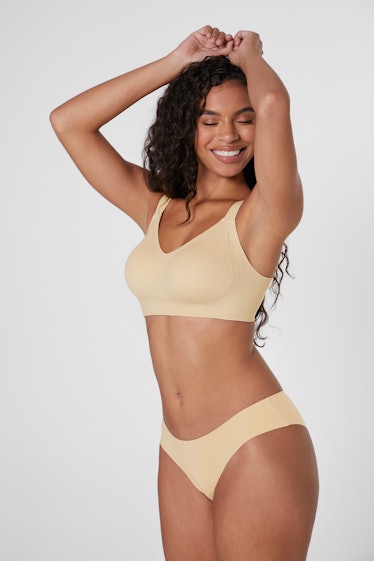 24/7 All-Day Lounge Wireless Bra in Apricot