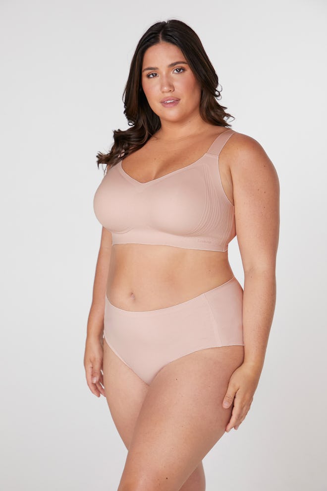 24/7 All-Day Lounge Wireless Bra in Baby Pink
