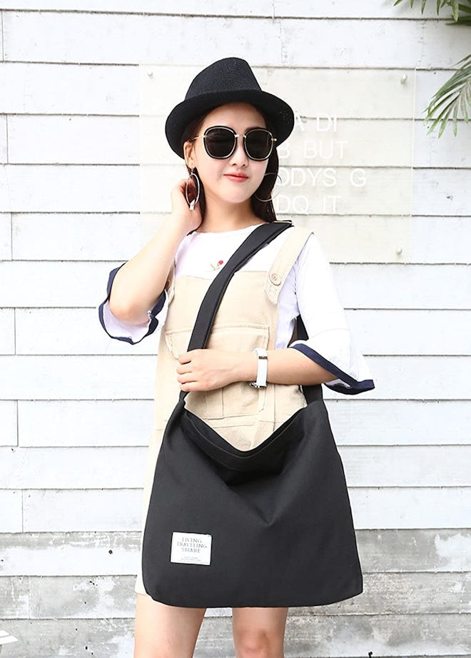 Covelin Canvas Shoulder Bag