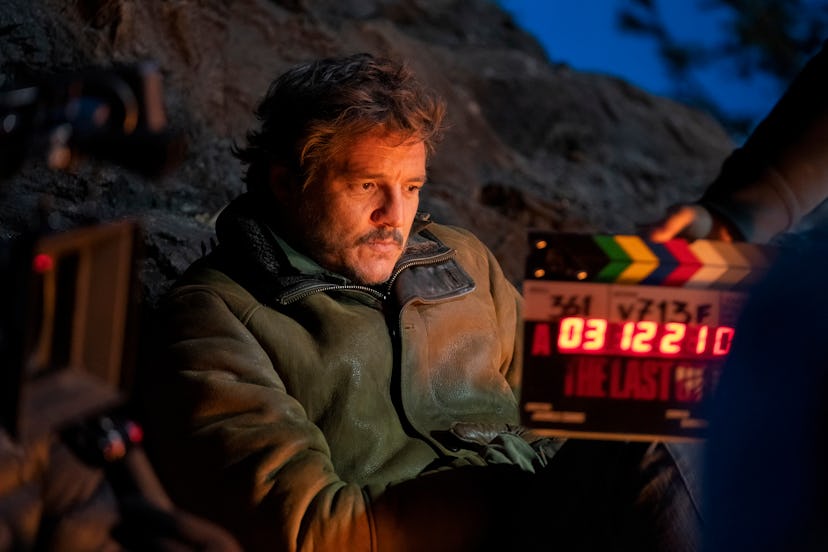 Pedro Pascal (Joel Miller) filming ‘The Last of Us’ Season 1 in Calgary, Canada, via HBO’s press sit…