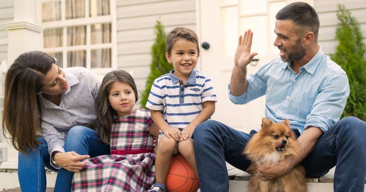 ‘This Is Handmaid’s Tale Sh*t!’ Texas GOP Bill To Fully Reward Heterosexual Married Couples Who Have 10+ Children (msn.com)