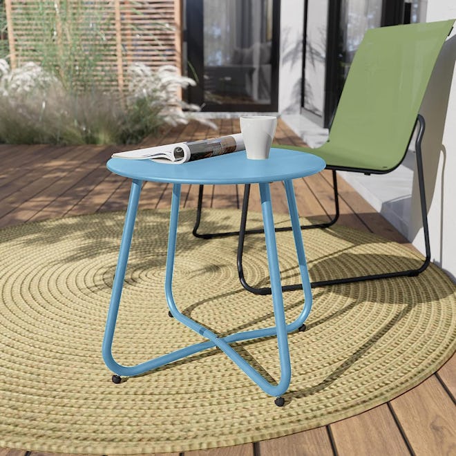 Grand Patio Side Table