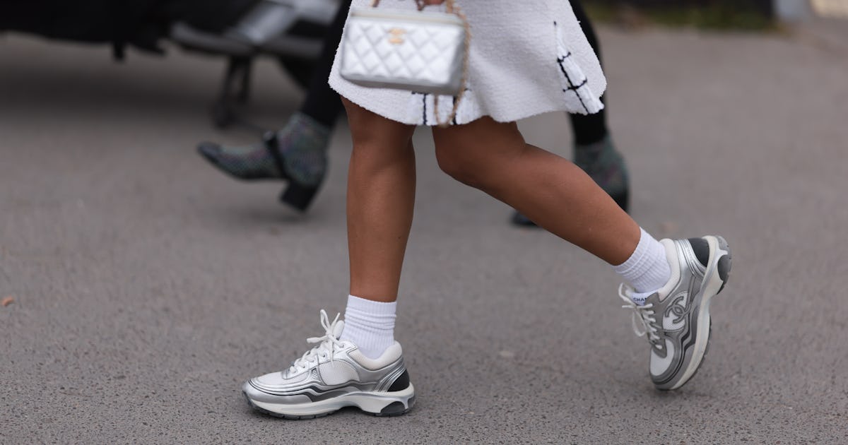 The 14 Best Shoes For Walking In The City, According To A Podiatrist