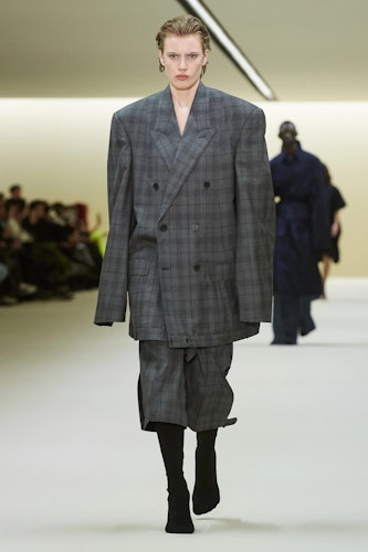 Shop Louis Vuitton 2022-23FW Unisex Street Style Long Sleeves Plain Cotton  Logo (1AAKV1) by paris.rose